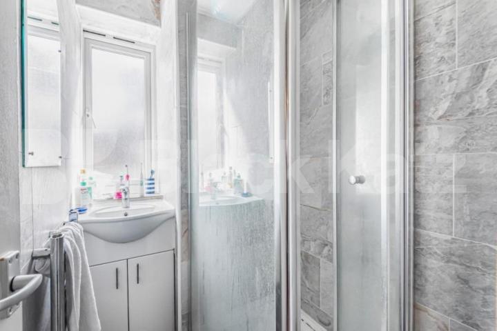 Location, location, location  Balin House Long Lane, London Bridge / Borough 